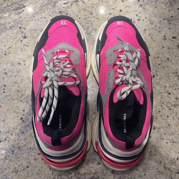 Balenciaga Triple S - Picture 2 of 6